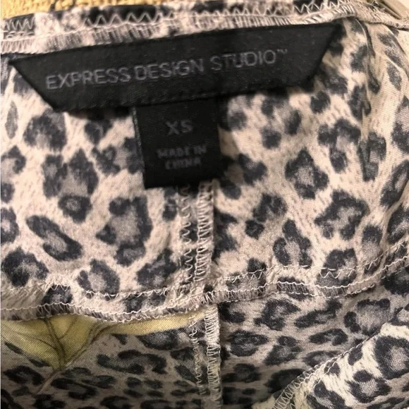 Express Design Studio Black and Pink leopard flower silk Camisole - Picture 3 of 4